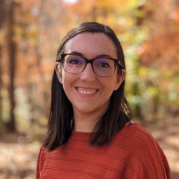 Profile picture of author and illustrator Dena McMurdie